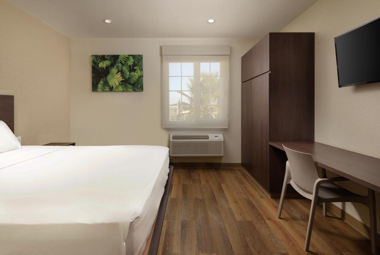 Extended Suites Saltillo Galerias Εξωτερικό φωτογραφία