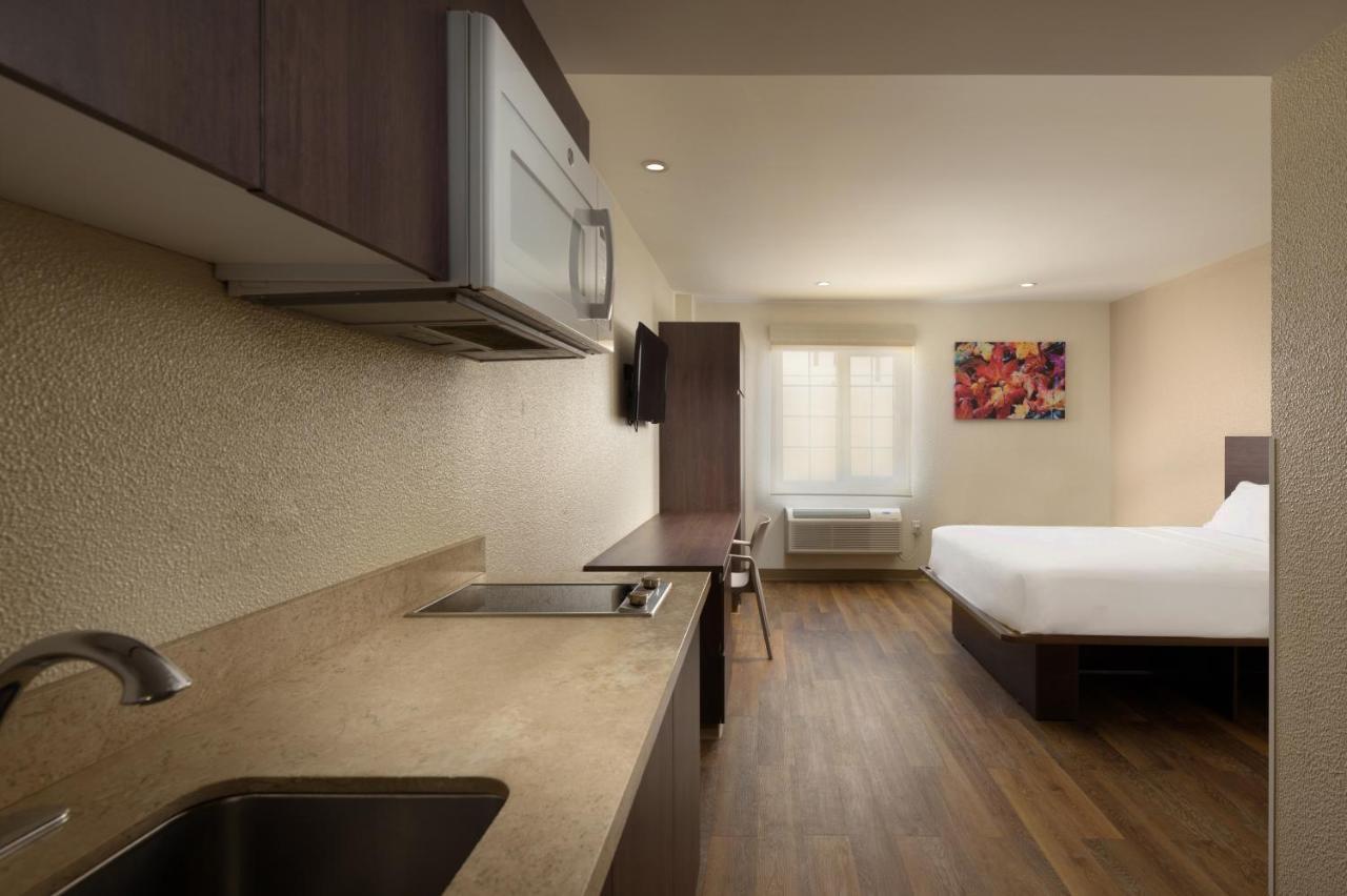 Extended Suites Saltillo Galerias Εξωτερικό φωτογραφία