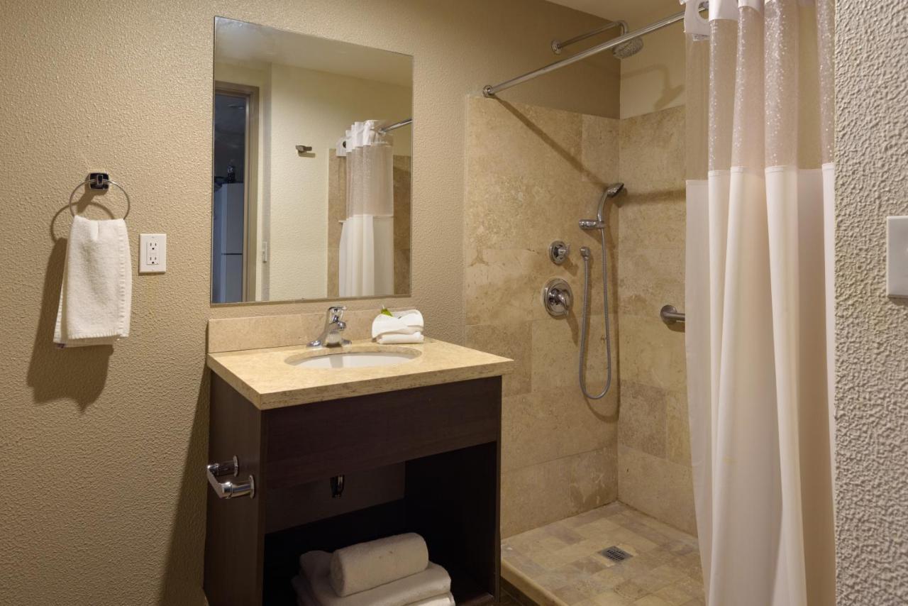 Extended Suites Saltillo Galerias Εξωτερικό φωτογραφία