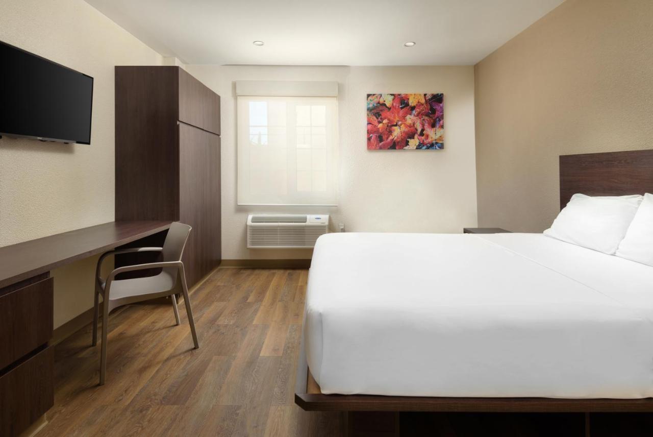 Extended Suites Saltillo Galerias Εξωτερικό φωτογραφία
