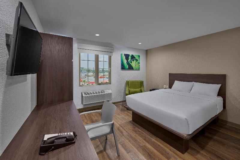 Extended Suites Saltillo Galerias Δωμάτιο φωτογραφία